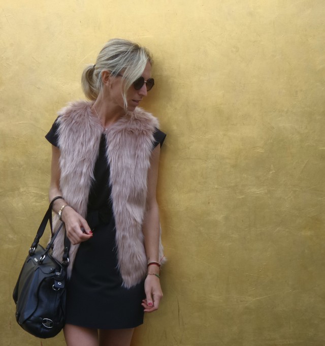 Fondazione Prada - Milano - Primark Outfit - Pink Fur Waistcoat