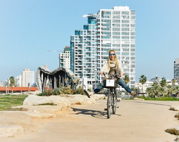 Lungomare di Tel Aviv in bici
